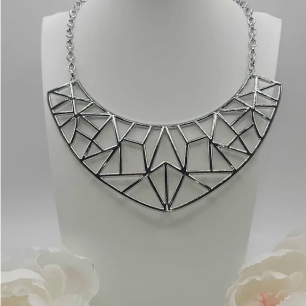 Silver Geometric Necklace
